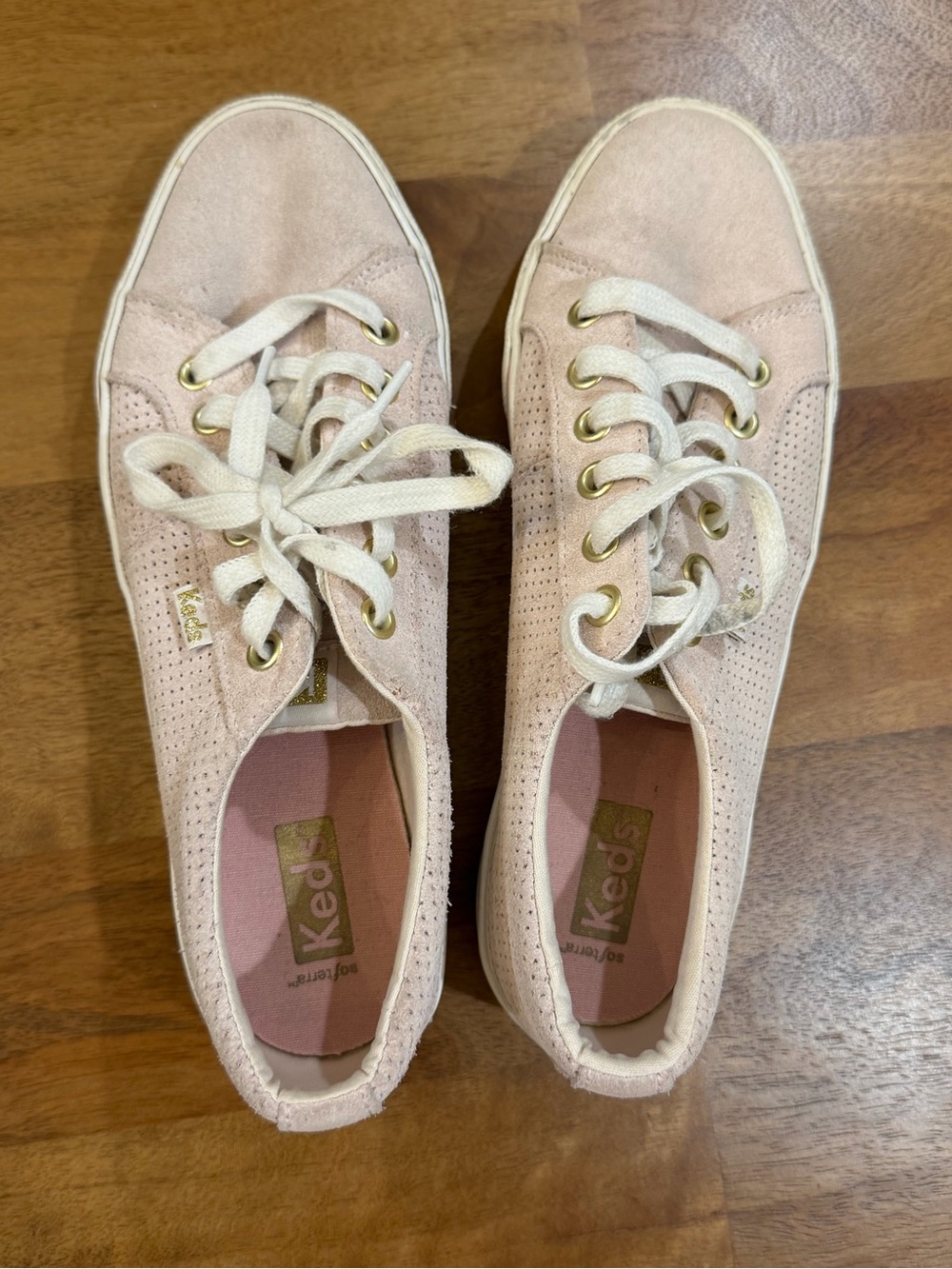Keds Pink/Lavender Suede Low-Top Lace Sneakers with Gold Eyelets Size 7 - Picture 3 of 12